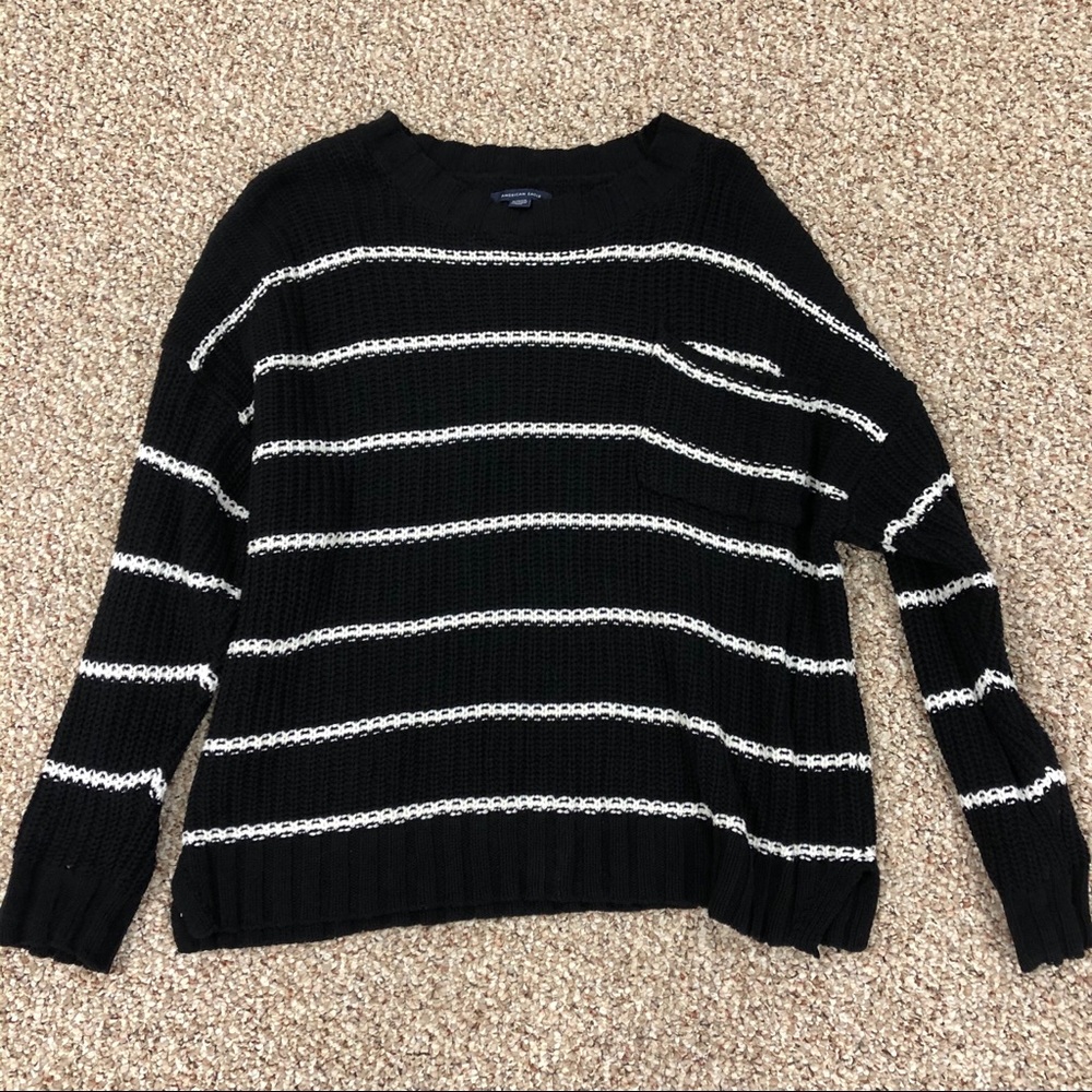 American Eagle sweater